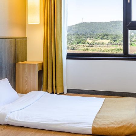 Thira Hotel Seogwipo Zewnętrze zdjęcie