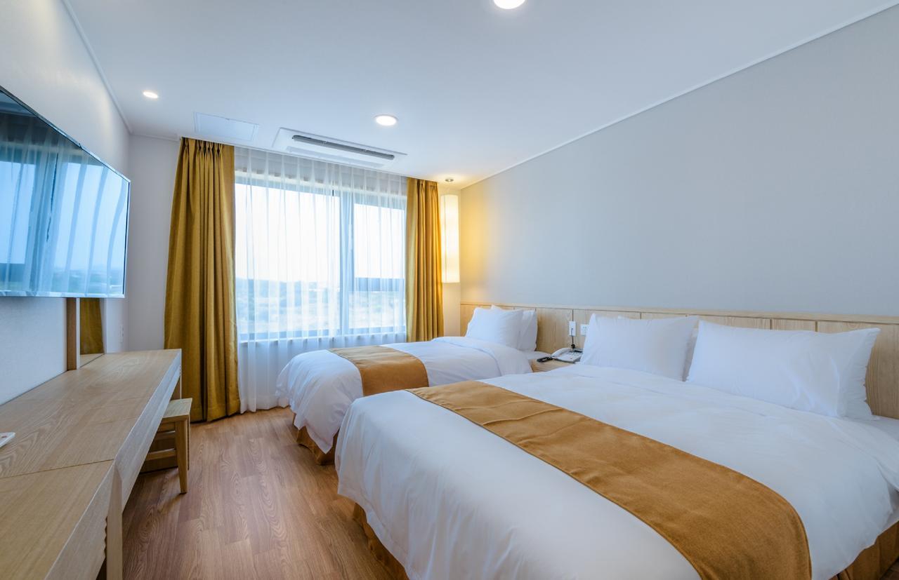 Thira Hotel Seogwipo Zewnętrze zdjęcie