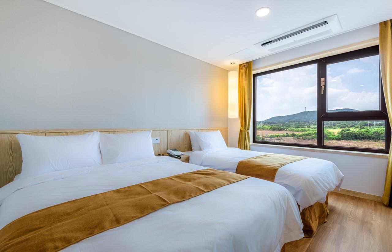 Thira Hotel Seogwipo Zewnętrze zdjęcie