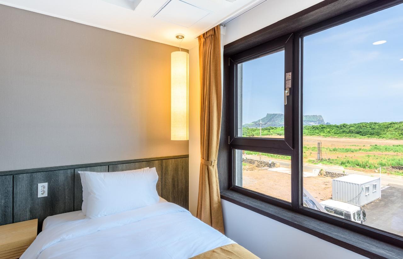 Thira Hotel Seogwipo Zewnętrze zdjęcie