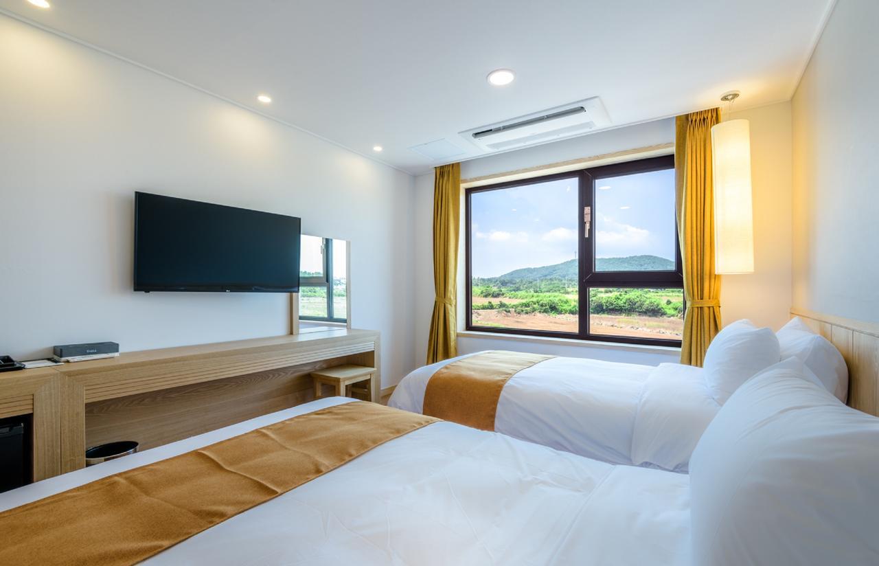 Thira Hotel Seogwipo Zewnętrze zdjęcie