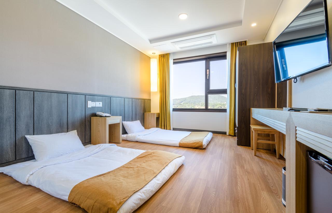 Thira Hotel Seogwipo Zewnętrze zdjęcie