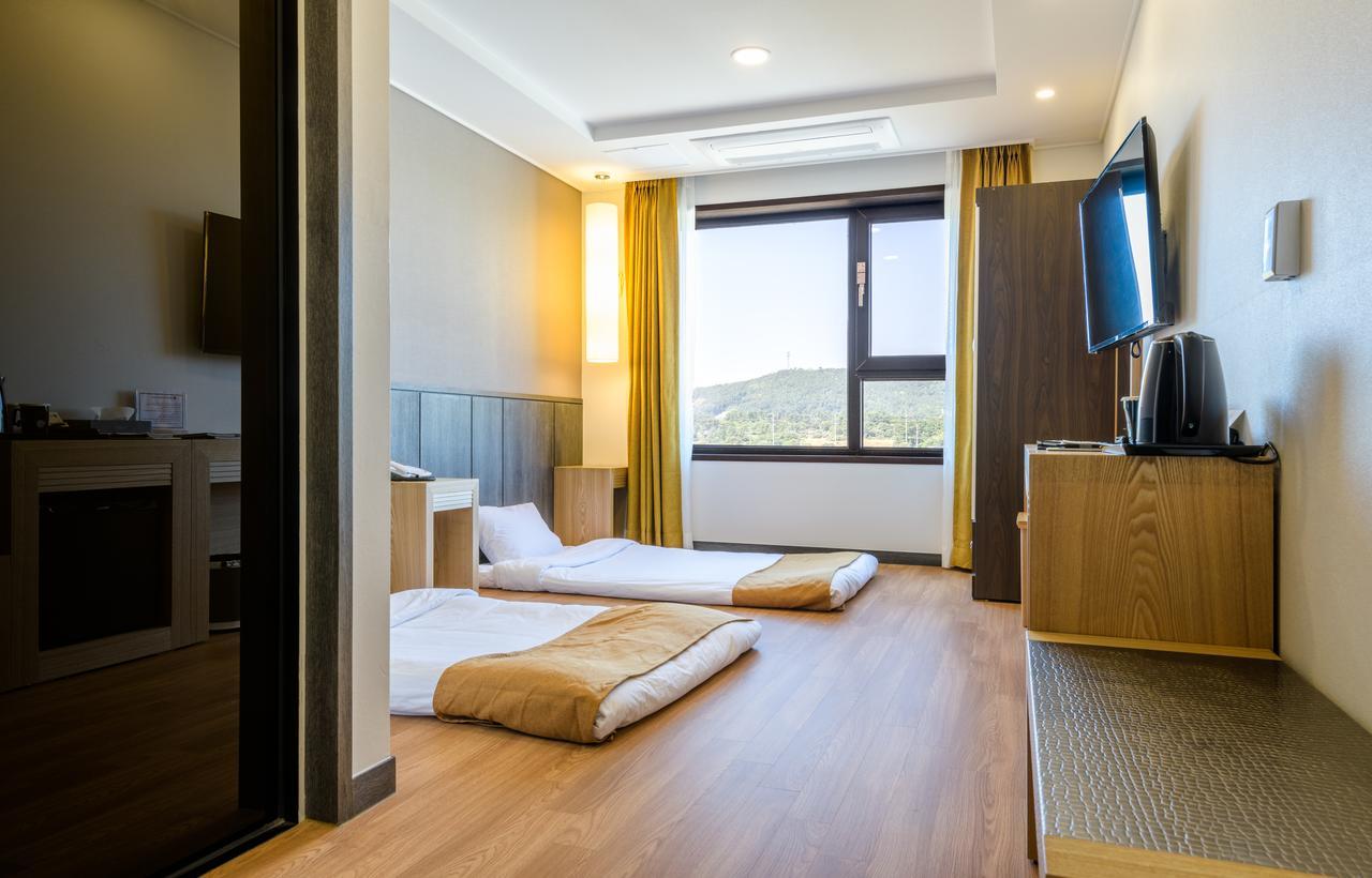 Thira Hotel Seogwipo Zewnętrze zdjęcie